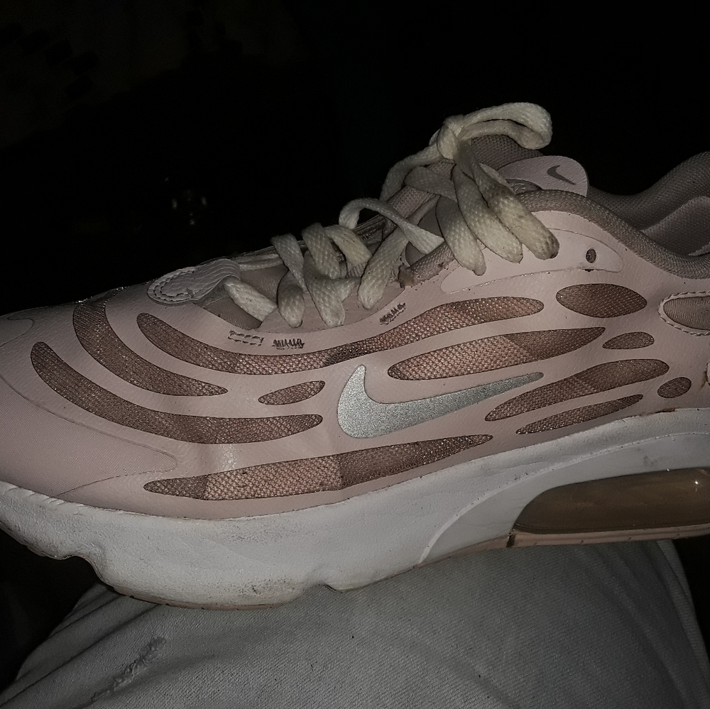 Size 8 Airmax Exosense